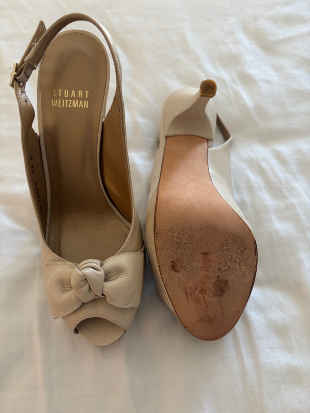 Stuart Weitzman Cream Peep-Toe Slingback Heels with Knot Accent - Picture 4 of 6